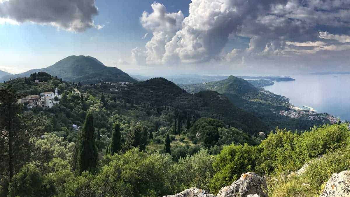 Corfu Trail km 64 Ausblick auf Korfu Stadt und den Norden der Insel