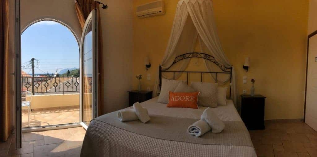 Corfu Trail km 78 Etappe 5 Übernachtung in Agios Gordios Sebastians Family Hotel Zimmer mit Ausblick