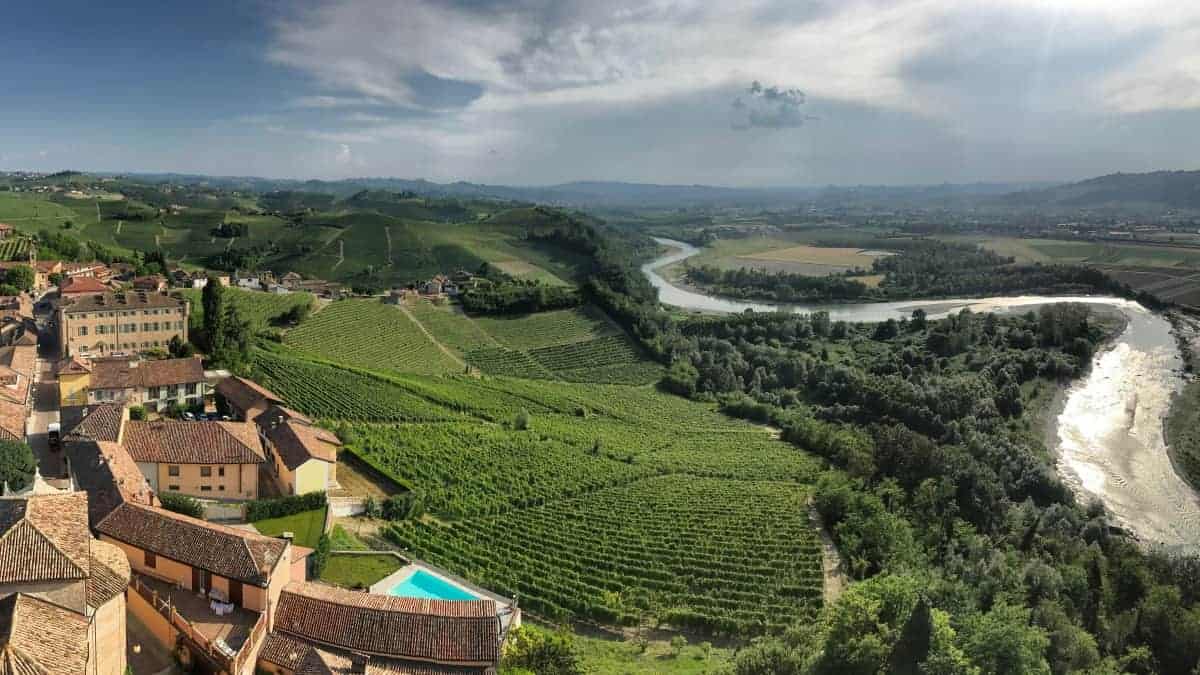 Escursione di lunga distanza in Piemonte dalla cantina alla fase 2 della cantina 21