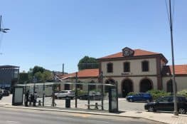 Fernwanderung Wandern von Weingut zu Weingut im Piemont Bahnhof Alba 1200x675 1