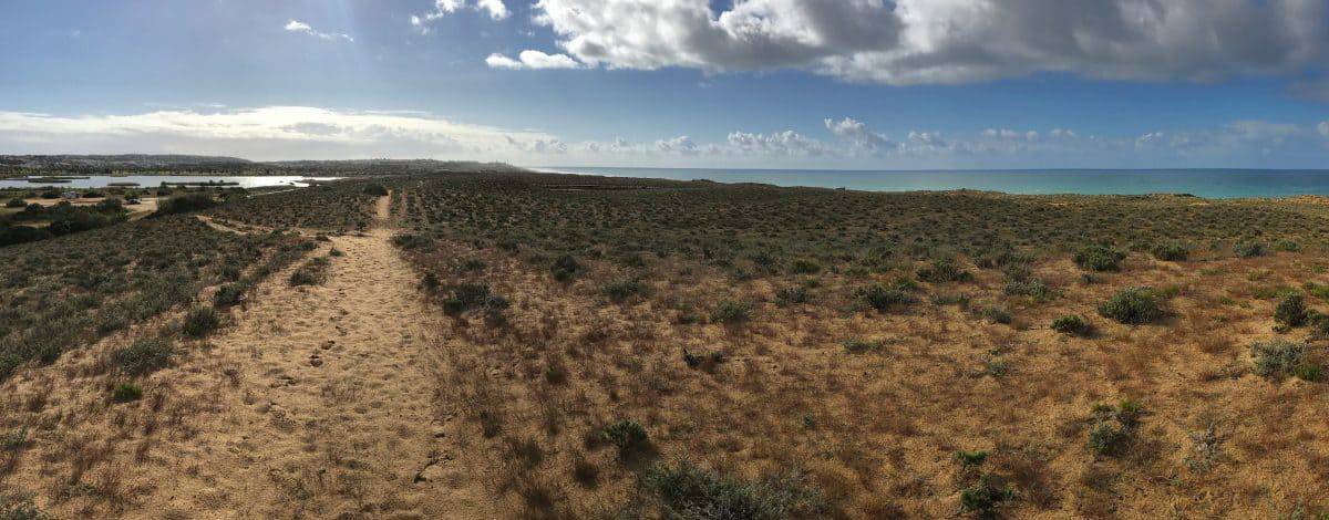 Küstenwanderung Algarve Etappe 3 04 Dünenlandschaft bei der Logoa dos Salgados