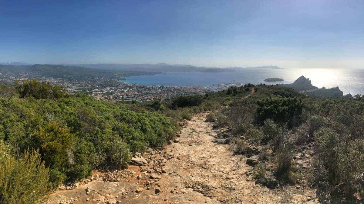 Küstenwanderweg Marseille Etappe 3 Aufstieg zum Sentier Cap Canaille oberhalb von La Ciotat